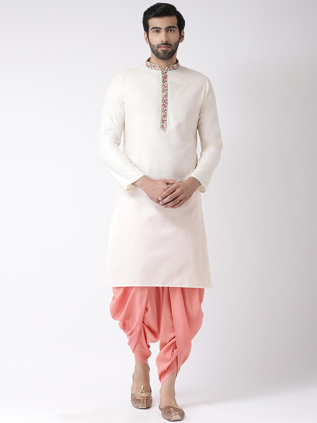 

KISAH Men Solid Regular Fit Thread Work Kurta, Cream