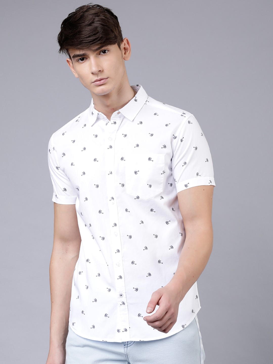 

HIGHLANDER Men White & Navy Blue Slim Fit Printed Casual Shirt
