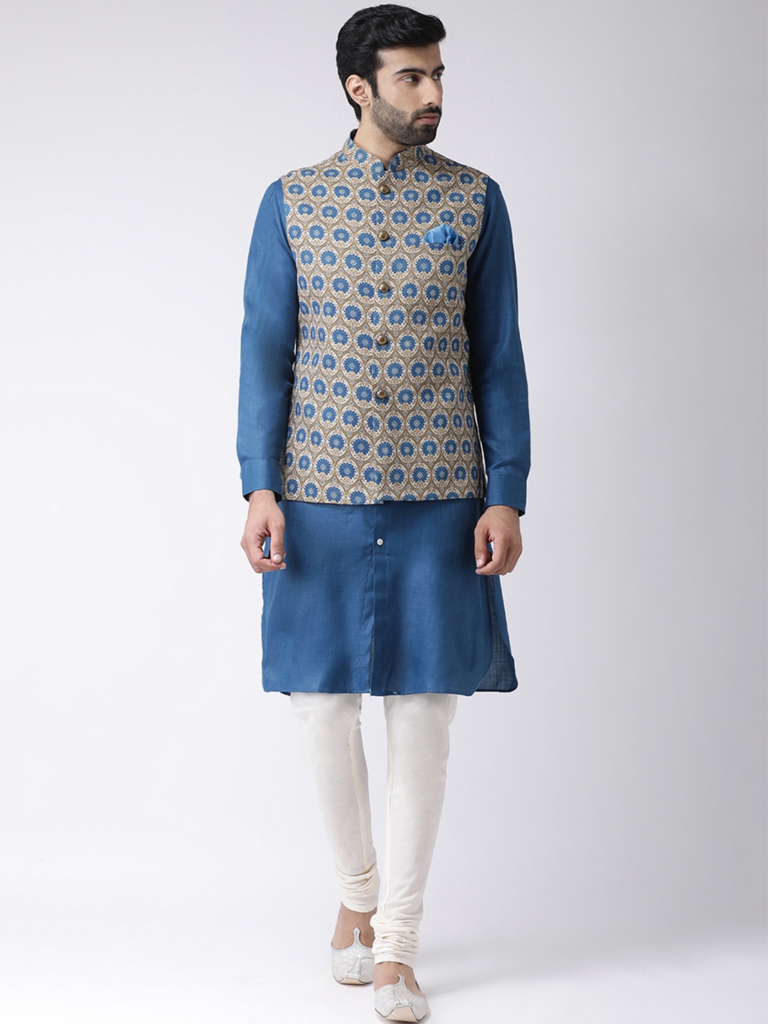 

KISAH Men Beige & Blue Printed Kurta with Churidar