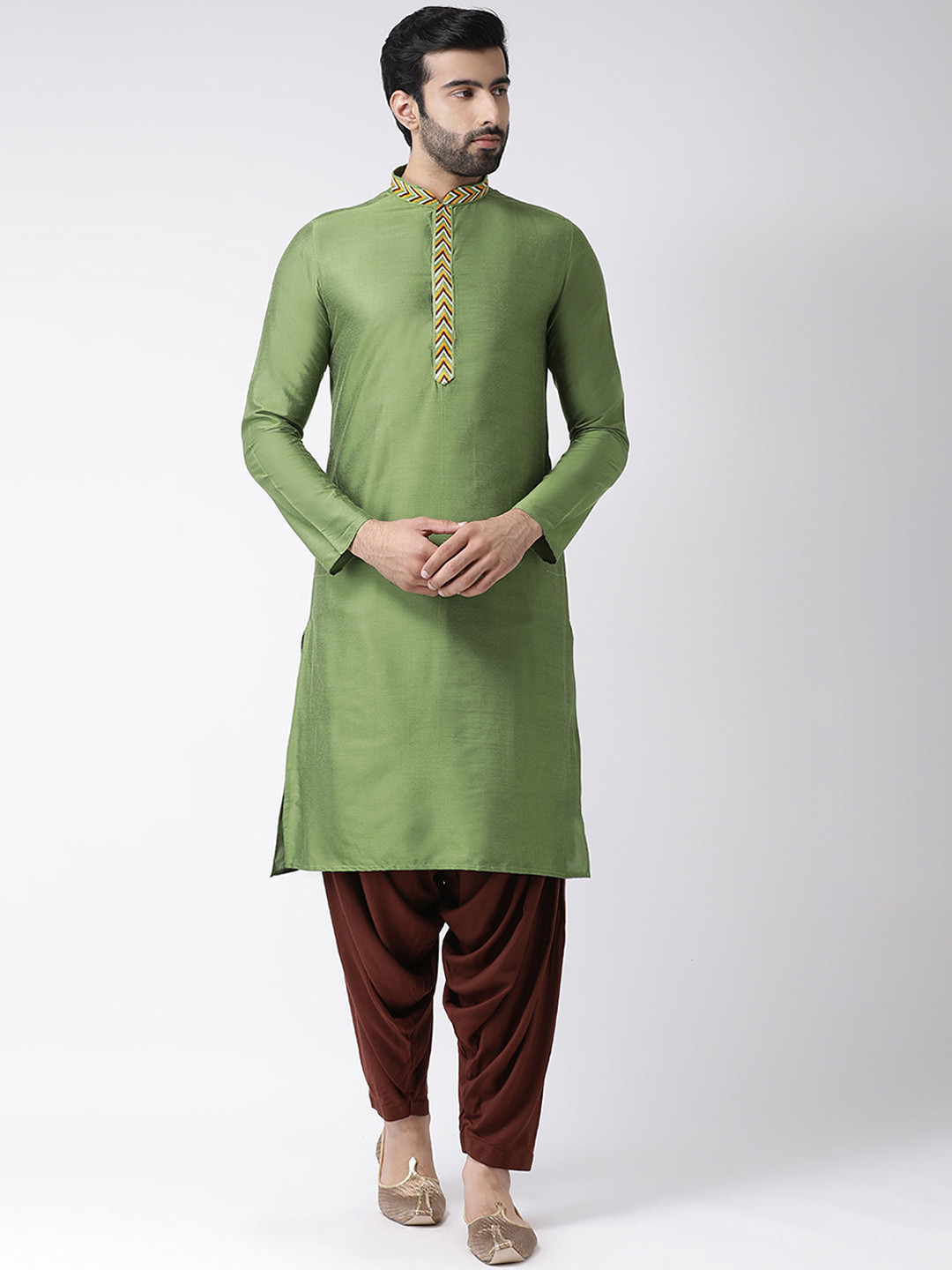 

KISAH Men Green & Brown Solid Kurta with Patiala