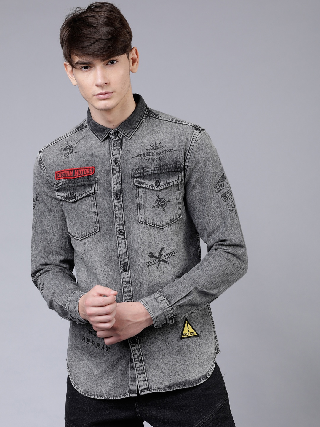 

LOCOMOTIVE Men Charcoal Slim Fit Printed Casual Shirt