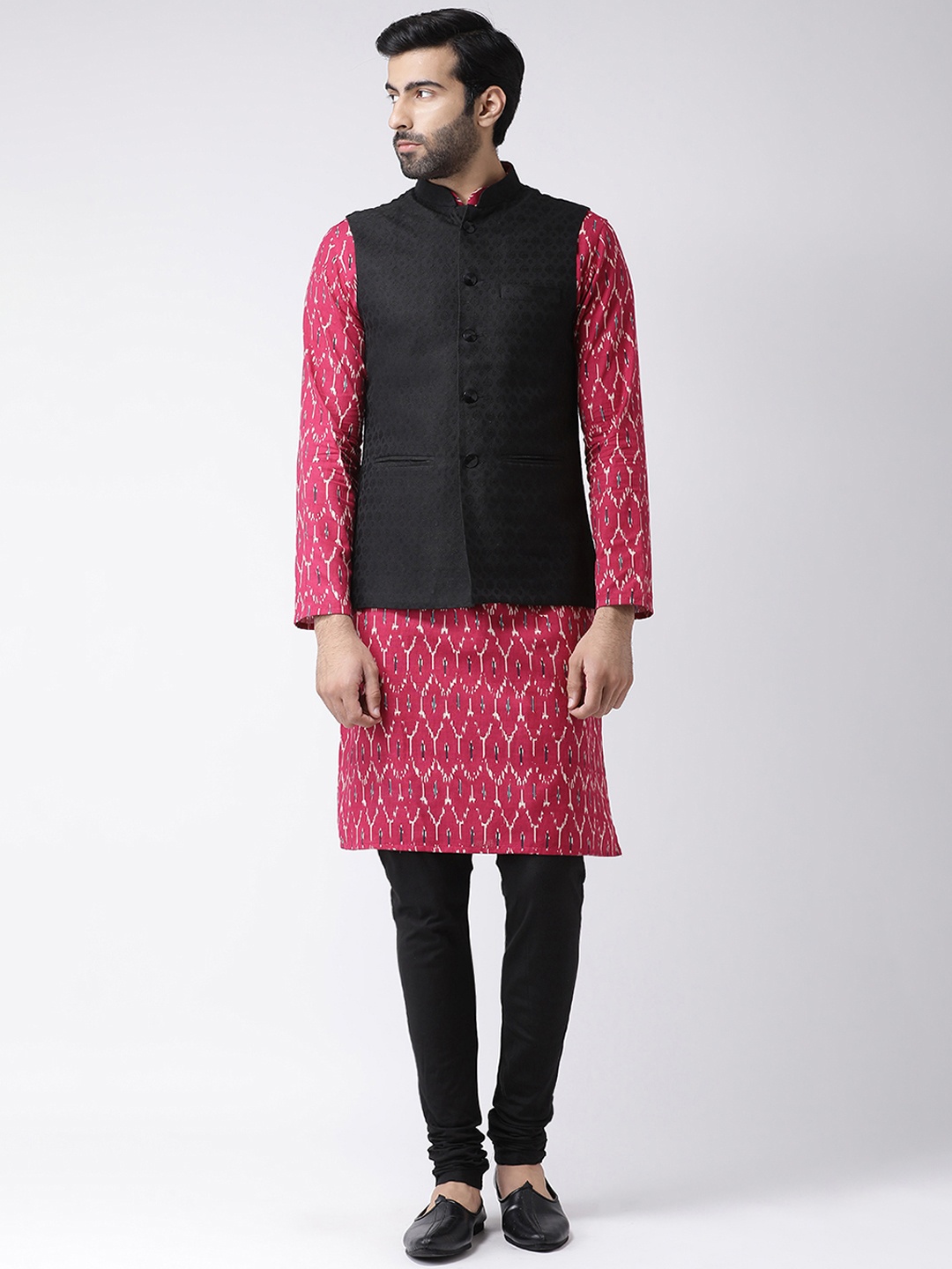 

KISAH Men Black & Magenta Self Design Kurta with Churidar & Nehru Jacket