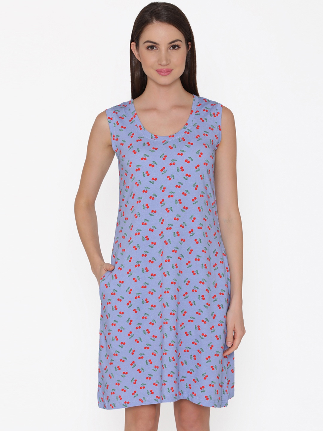 

Clovia Women Purple & Red Printed Nightdress