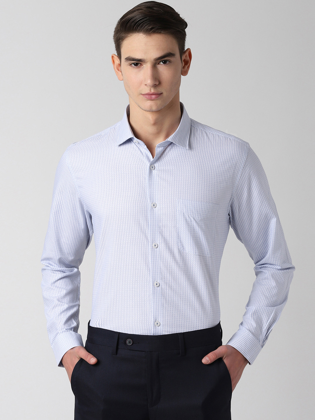 

Peter England Men Blue Regular Fit Checked Formal Shirt
