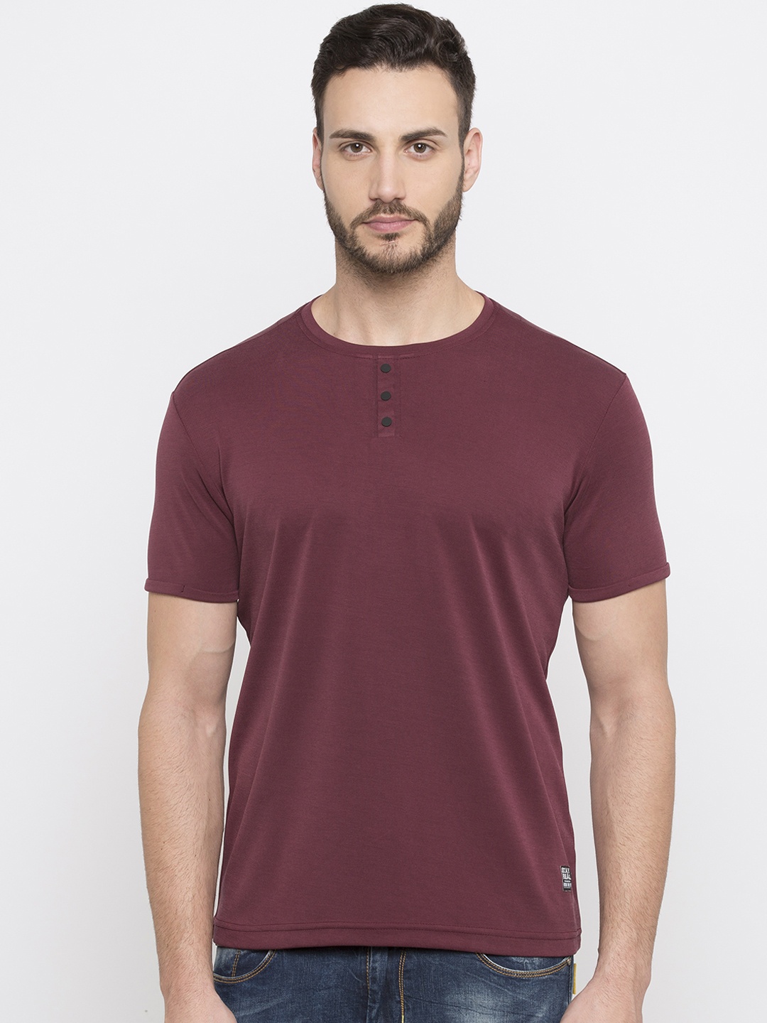 

Status Quo Men Burgundy Slim Fit Solid Henley Neck Pure Cotton T-shirt