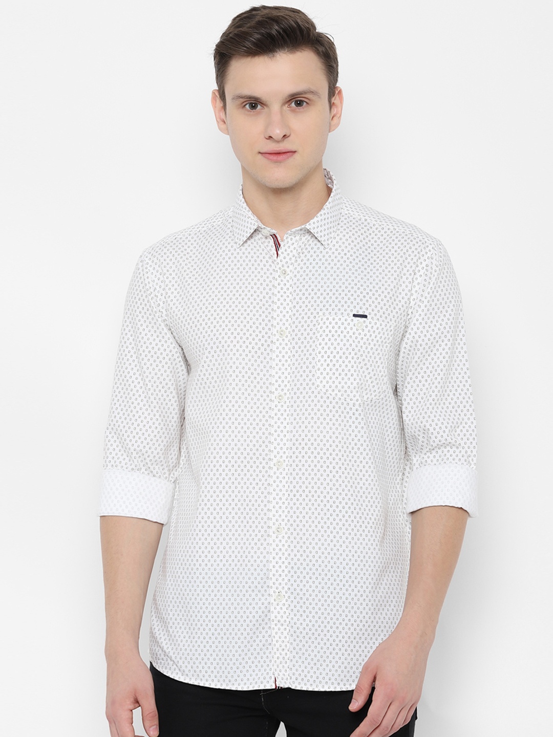 

People Men White Regular Fit Printed Casual Shirt