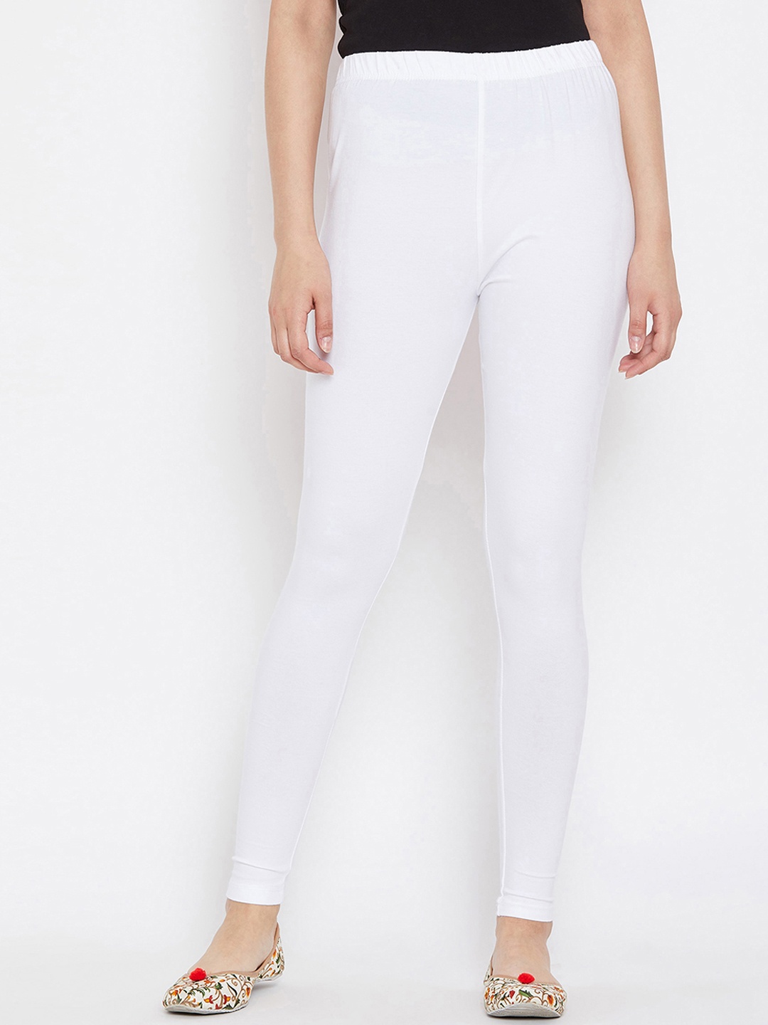 

TAG 7 Women White Solid Ankle-Length Legging