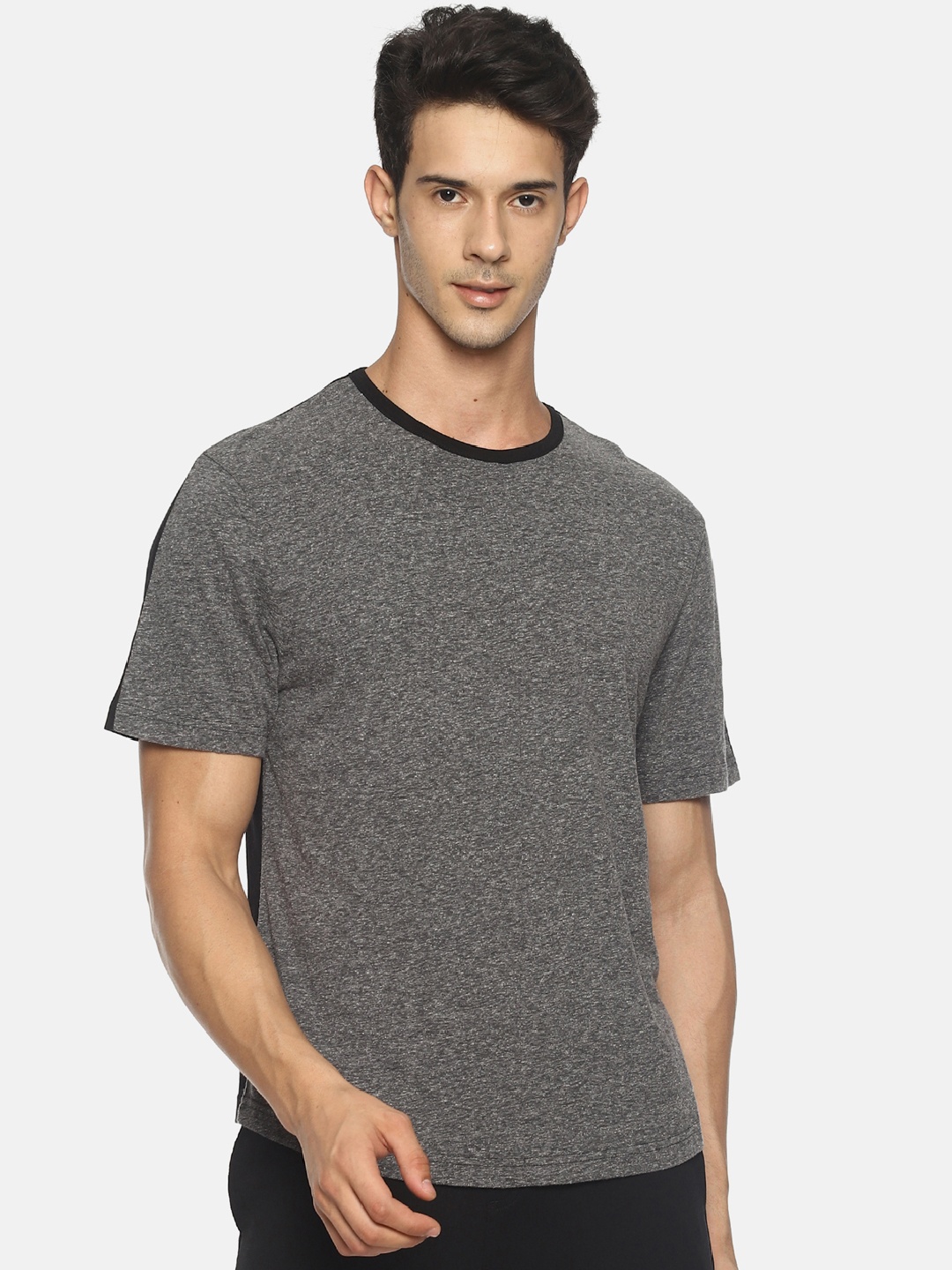 

Soul Space Men Black Printed Round Neck T-shirt