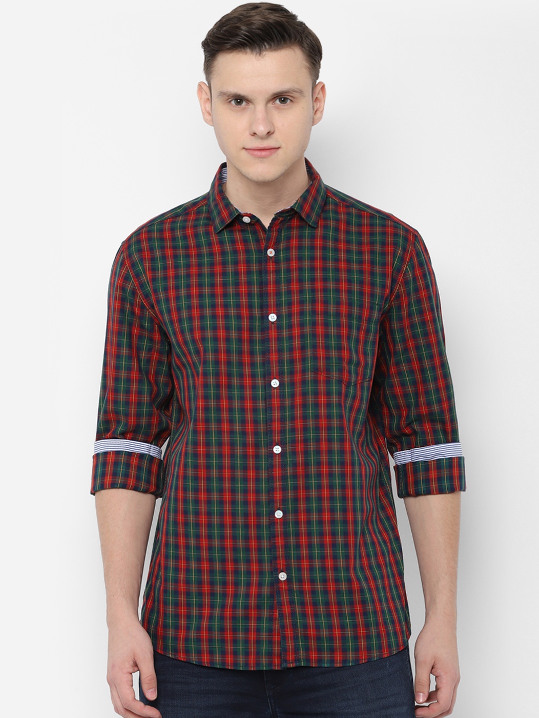 

People Men Red & Green Regular Fit Checked Casual Shirt