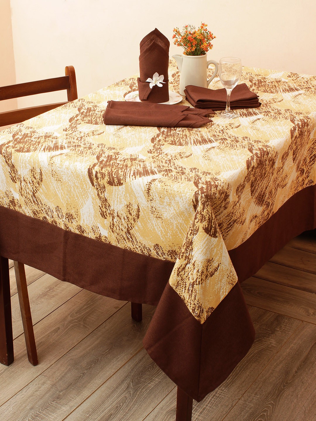 

Soumya Set of 7 Brown & Beige Printed Pure Cotton 200TC Table Cover With 6 Napkins