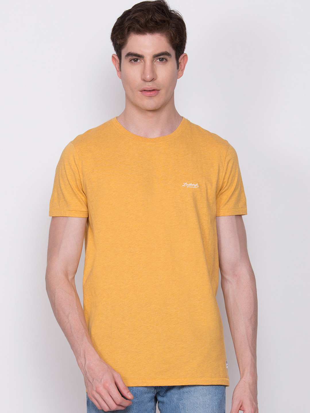 

LINDBERGH Men Yellow Slim Fit Solid Round Neck T-shirt