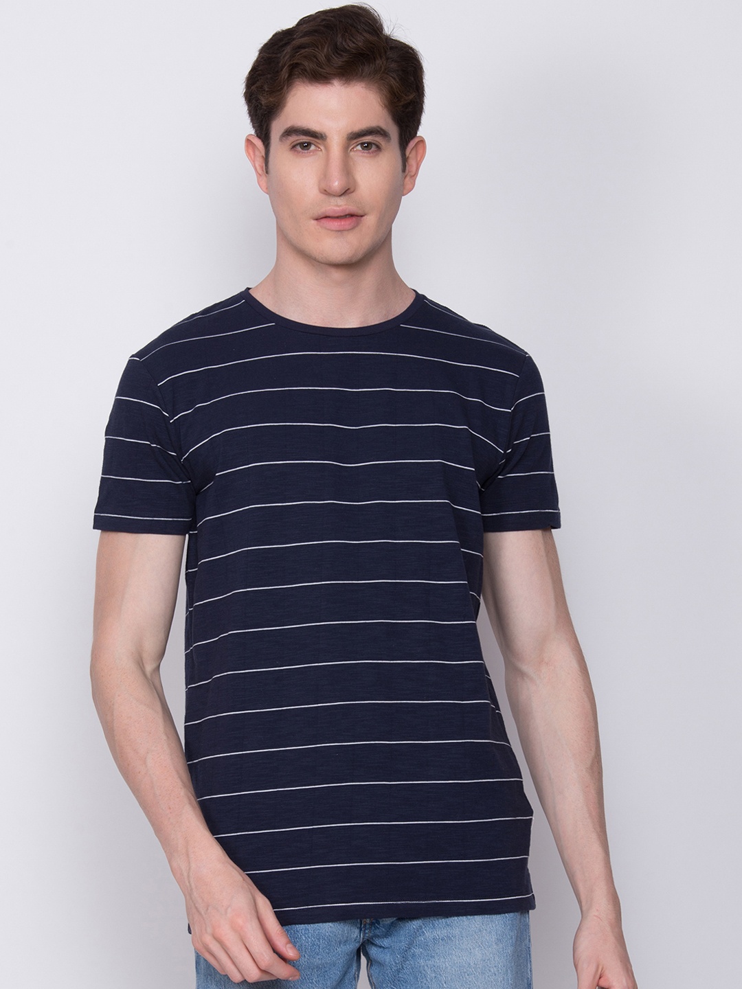 

LINDBERGH Men Blue & White Slim Fit Striped Round Neck T-shirt
