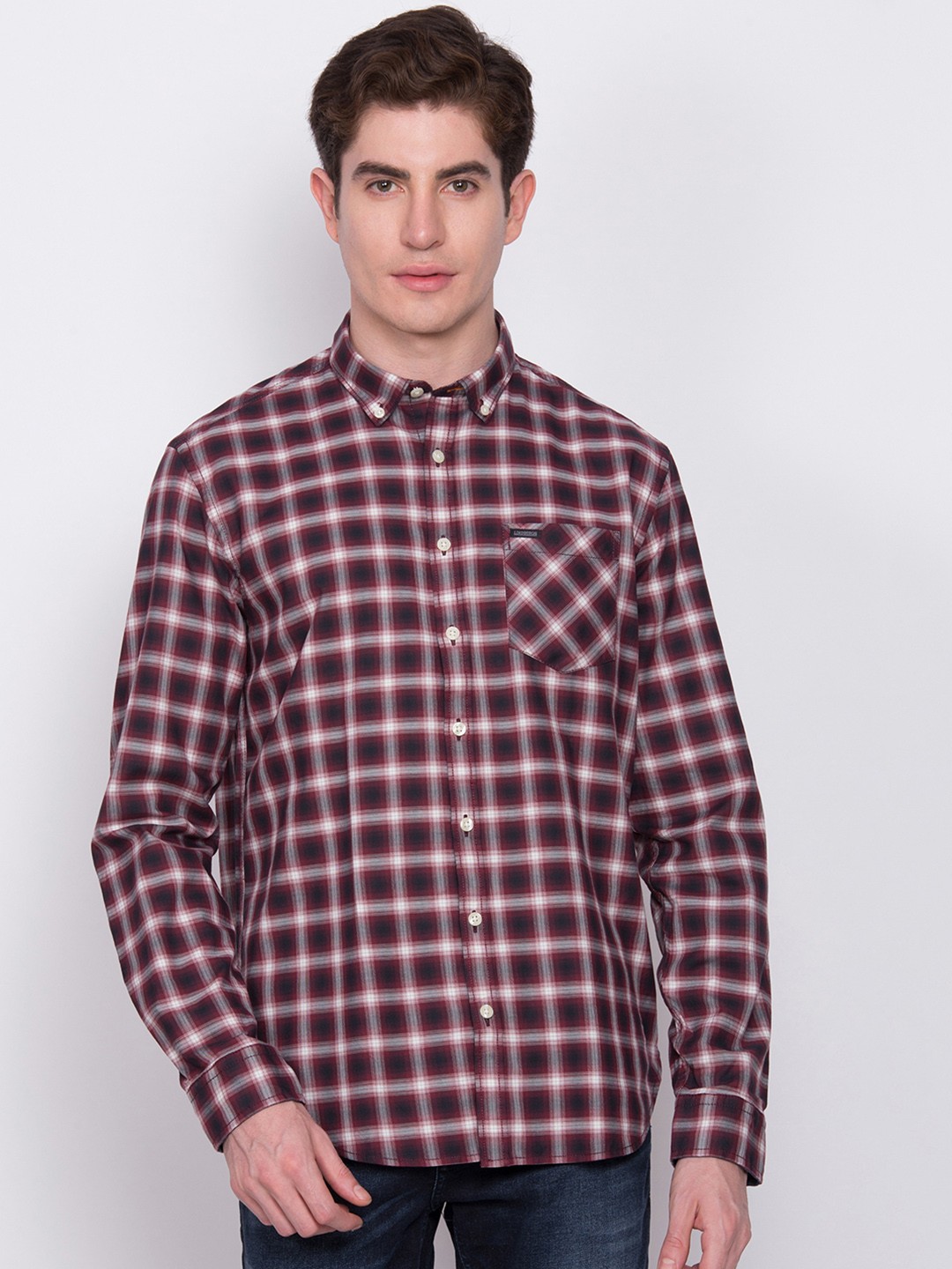 

LINDBERGH Men Black & Red Slim Fit Checked Casual Shirt