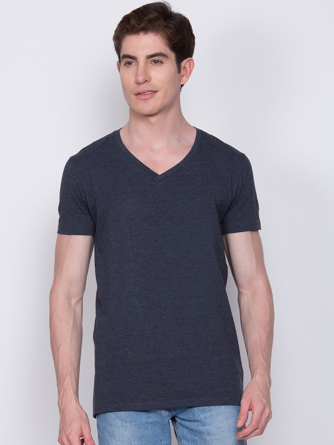 

LINDBERGH Men Navy Blue Slim Fit Solid V-Neck T-shirt