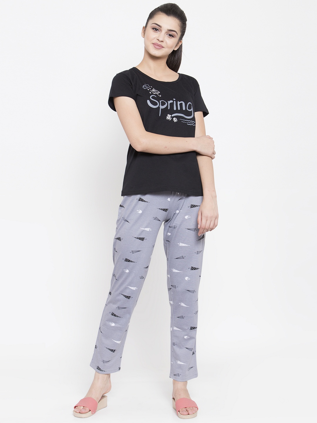 

Claura Women Grey & Black Printed Night suit
