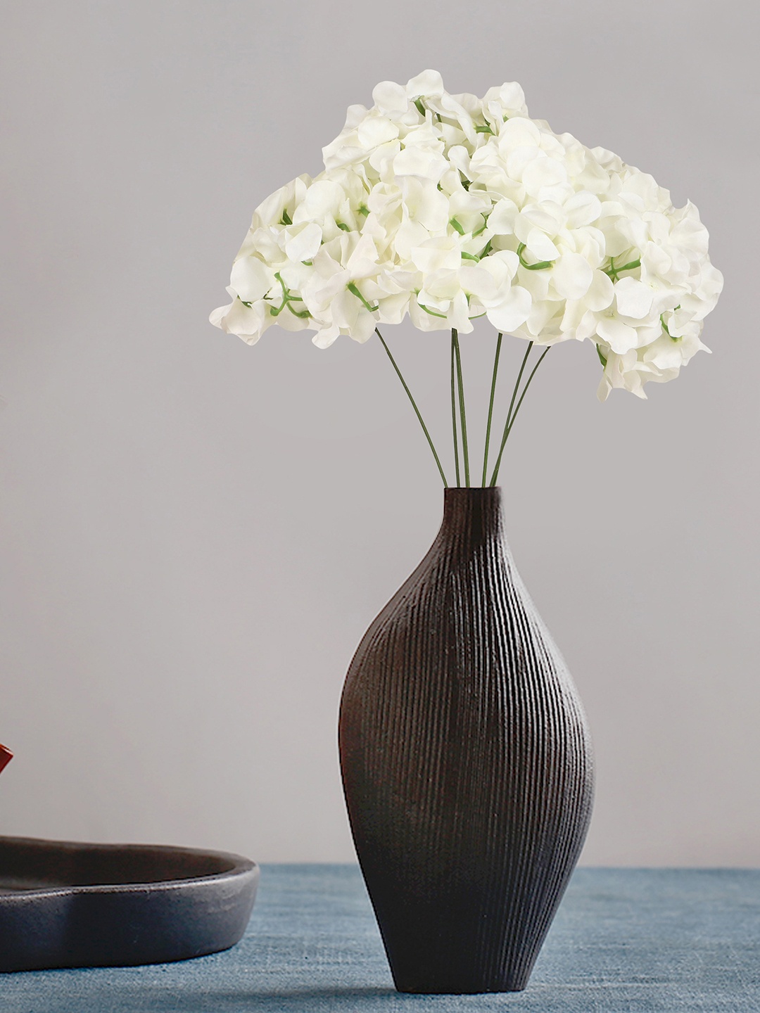 

TIED RIBBONS White Holla Berry French Hydrangea Artificial Flower Stick