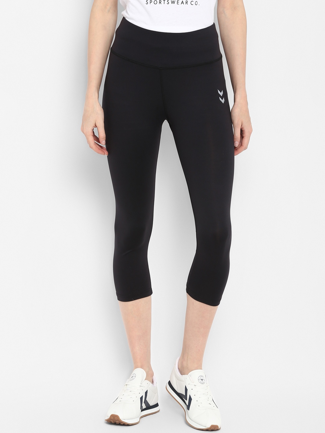 

Hummel Women Black Solid Tights