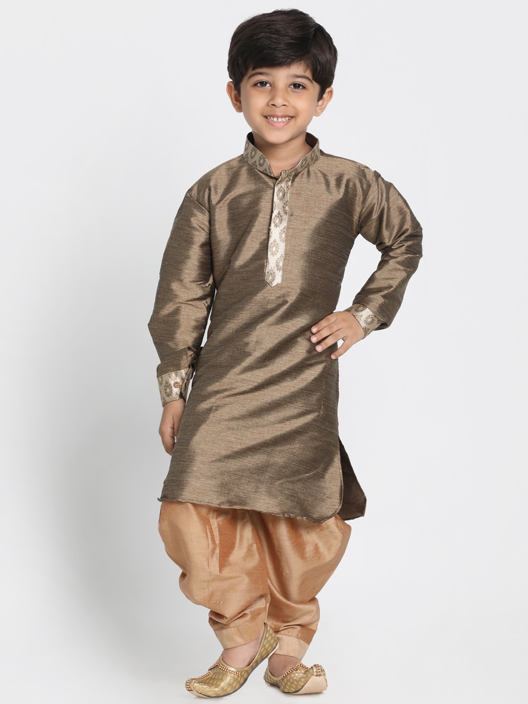 

VASTRAMAY Boys Bronze-Toned & Gold-Toned Solid Kurta with Dhoti Pants