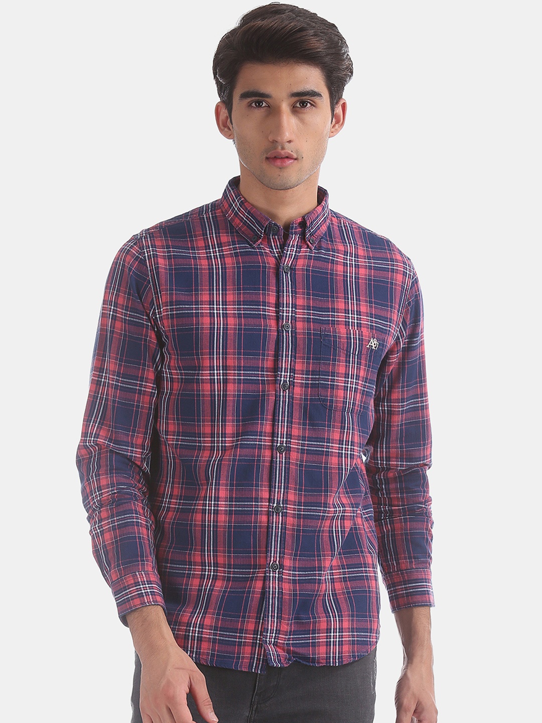 

Aeropostale Men Blue & Pink Slim Fit Checked Casual Shirt