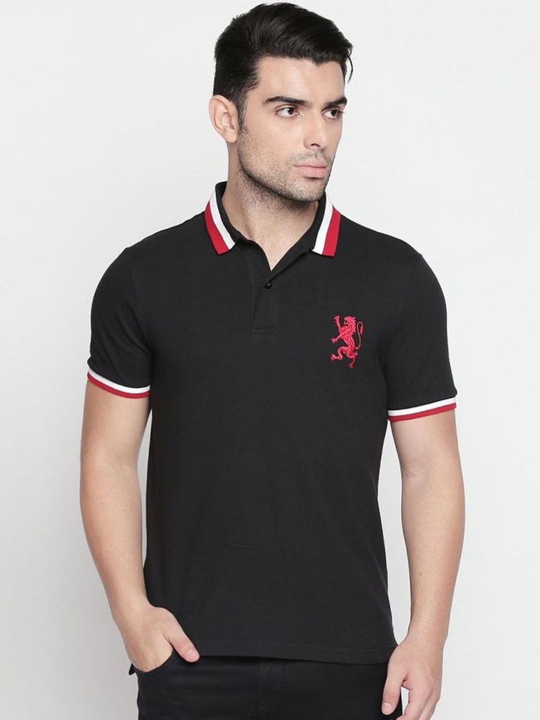 

GIORDANO Men Black Solid Polo Collar T-shirt