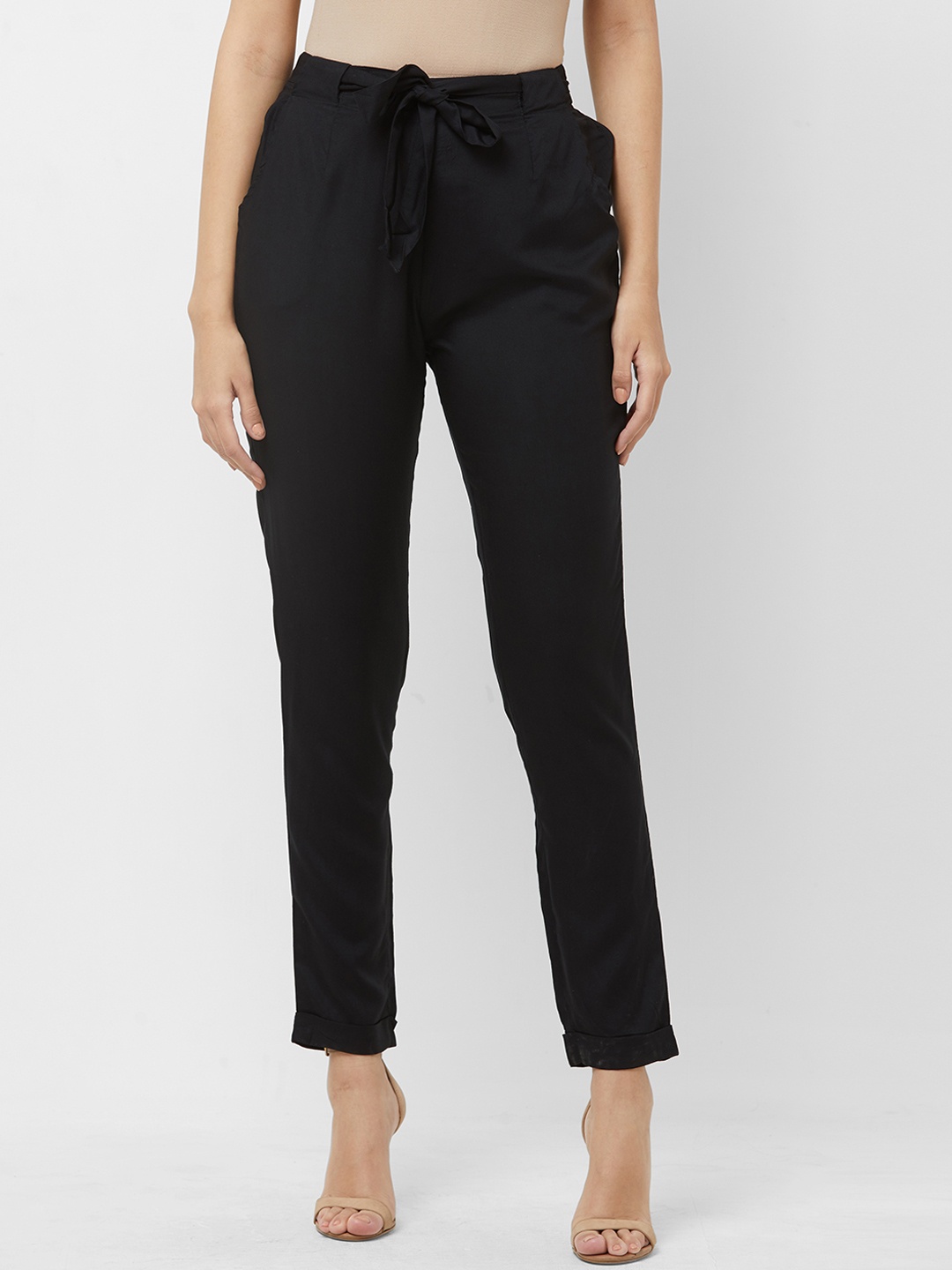 

109F Women Black Regular Fit Solid Cropped Cigarette Trousers