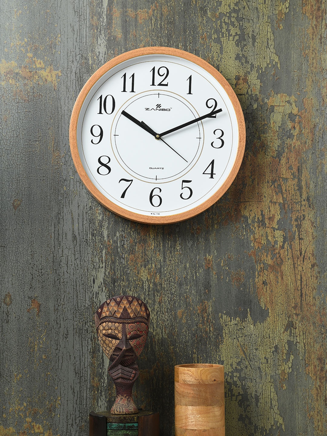 

ZANIBO White Round Solid 28.5 cm Analogue Wall Clock