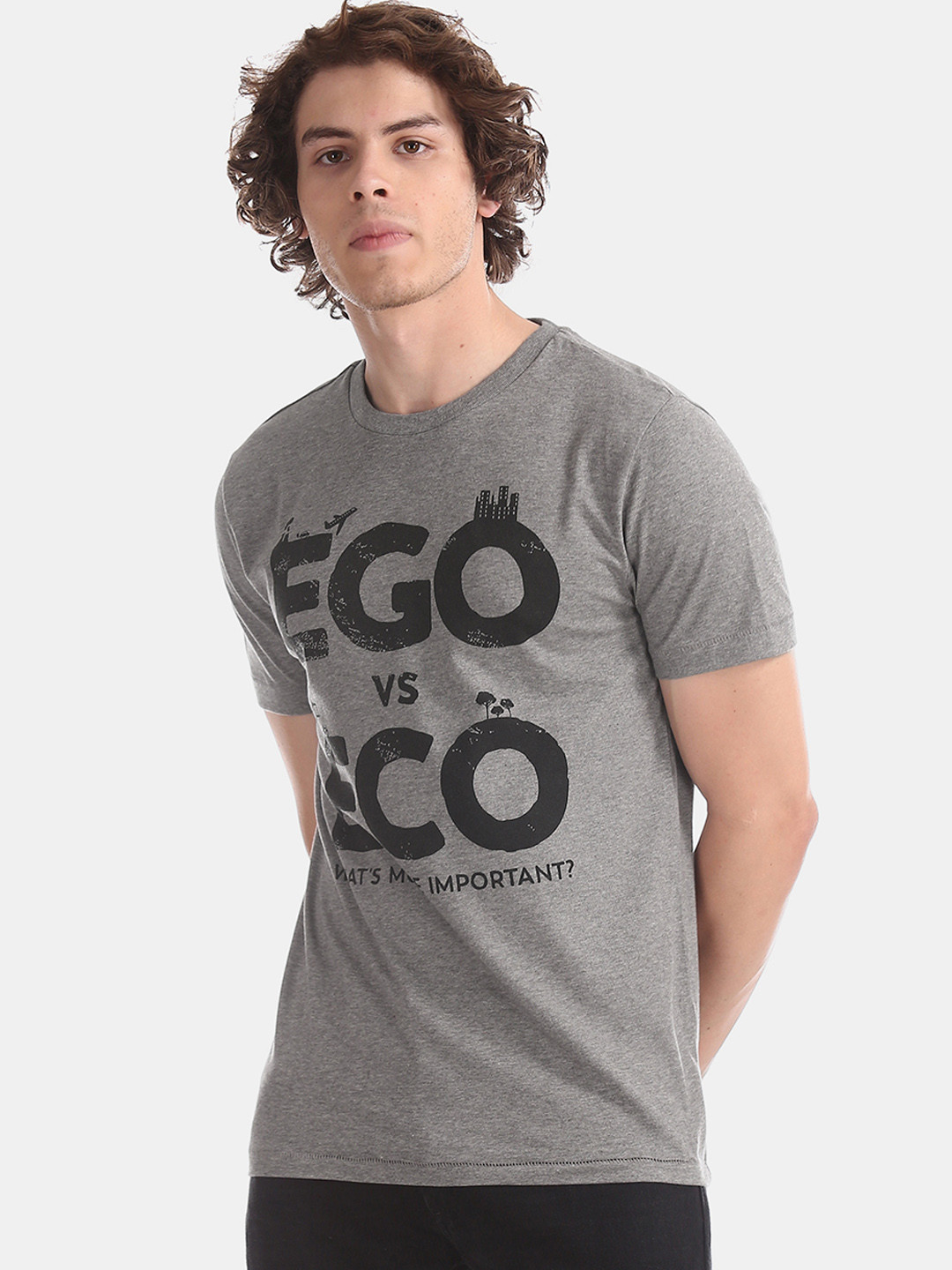 

Aeropostale Men Grey Black Printed Round Neck Pure Cotton T-shirt