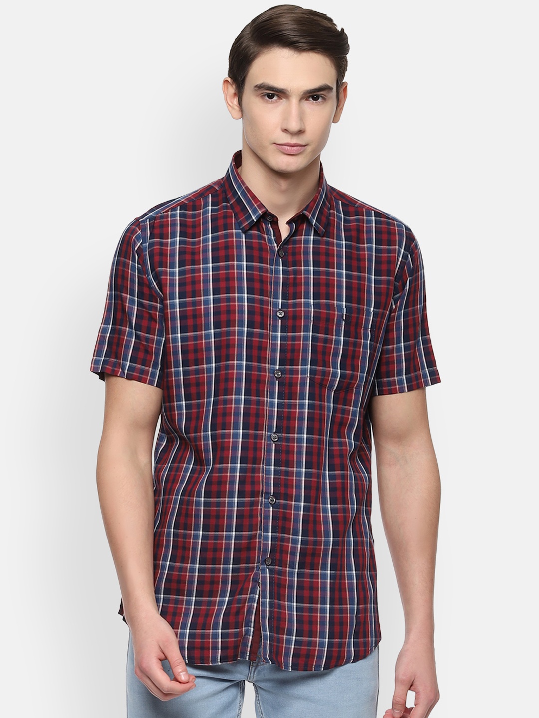 

Van Heusen Sport Men Red & White Slim Fit Checked Casual Shirt