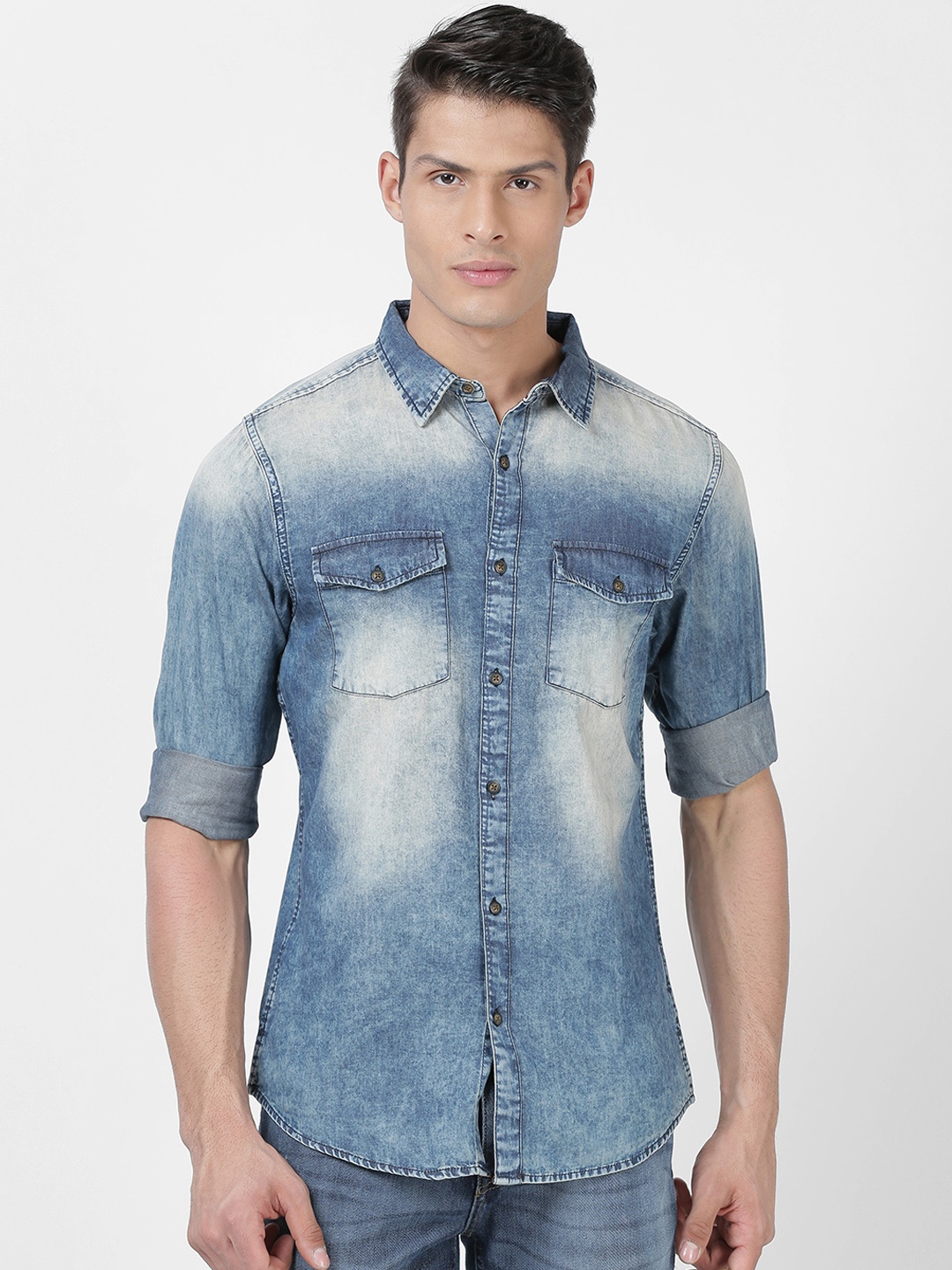 

Llak Jeans Men Blue Slim Fit Faded Casual Shirt