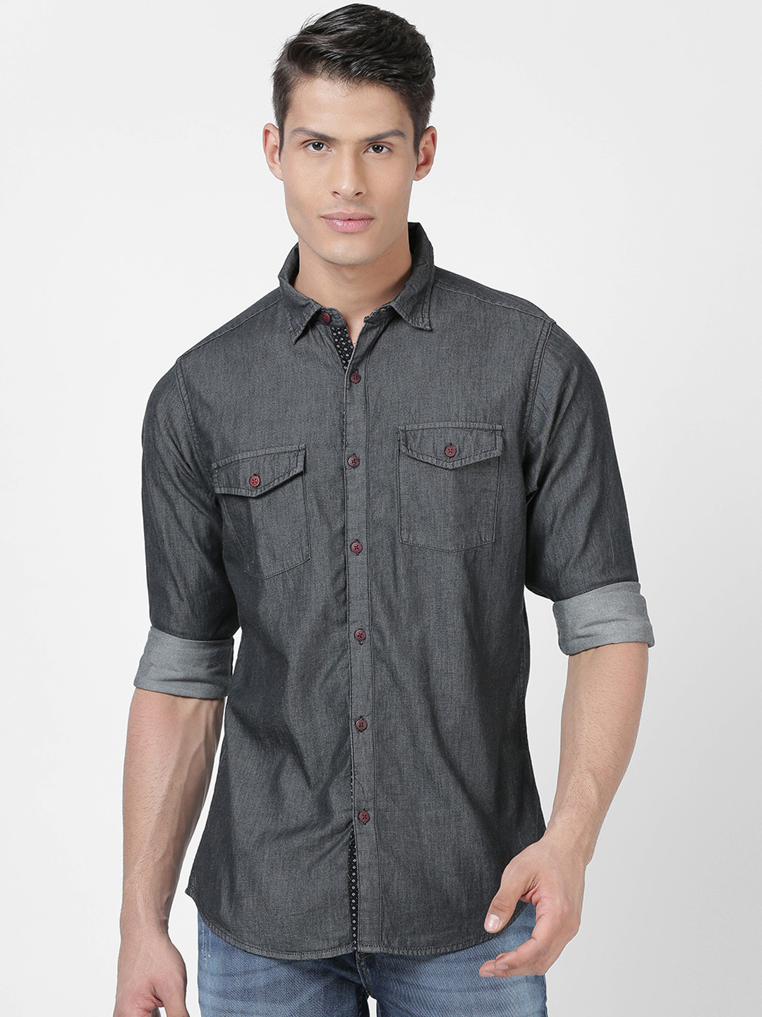 

Llak Jeans Men Charcoal Slim Fit Solid Casual Shirt