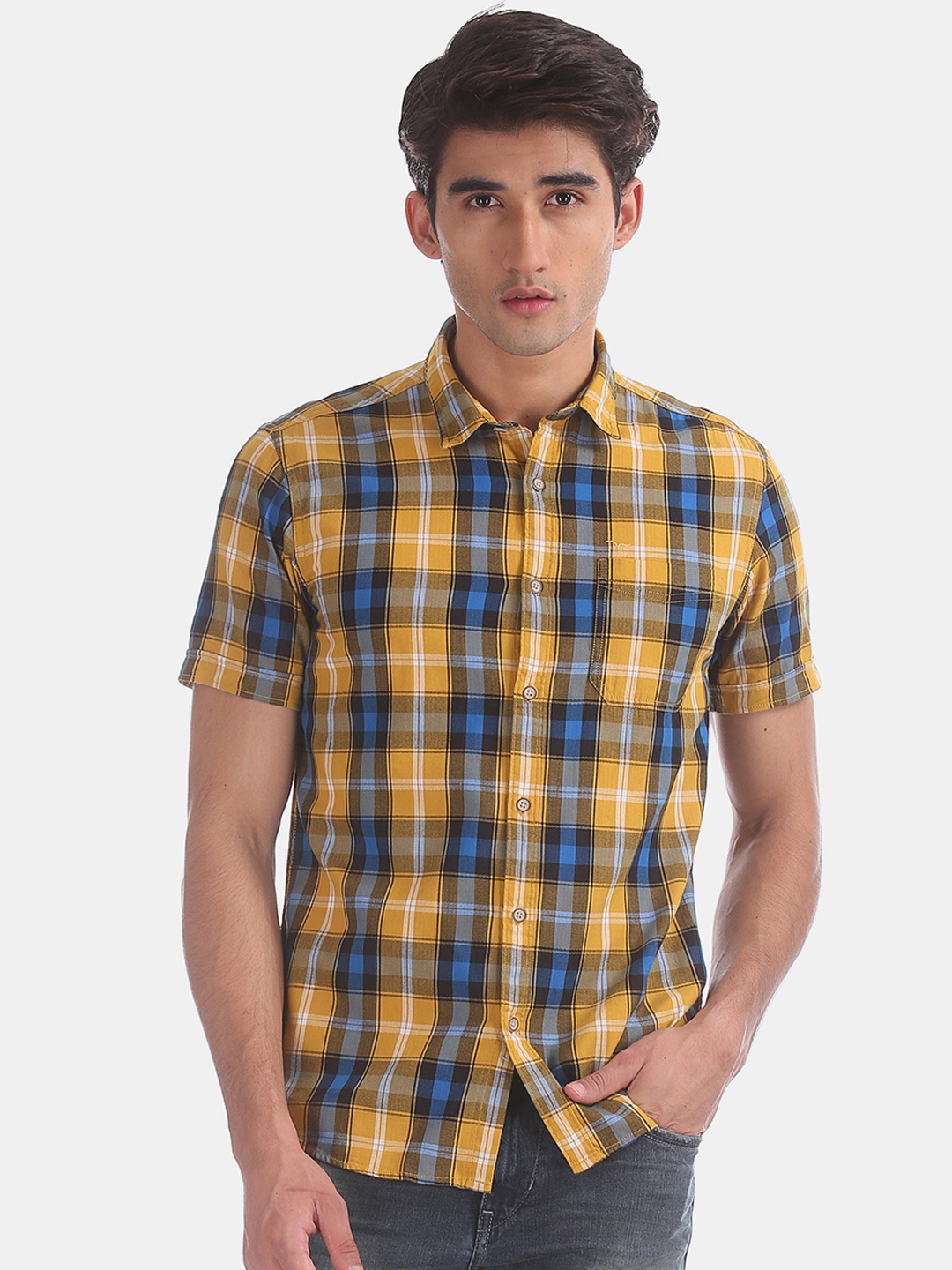 

Flying Machine Men Yellow & Blue Regular Fit Checked Casual Shirt