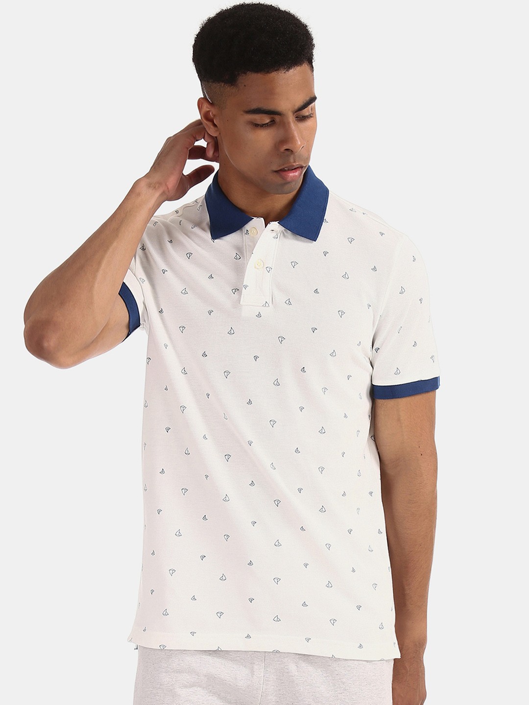 

Aeropostale Men White Blue Printed Polo Collar Pure Cotton T-shirt