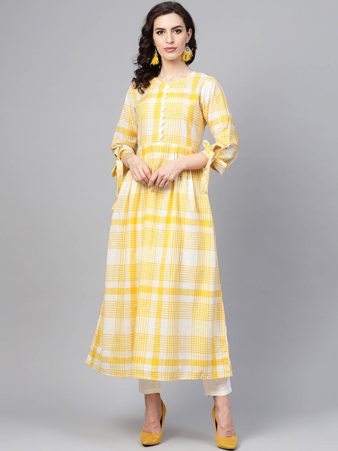 

Indo Era Women Yellow & White Checked A-Line Kurta