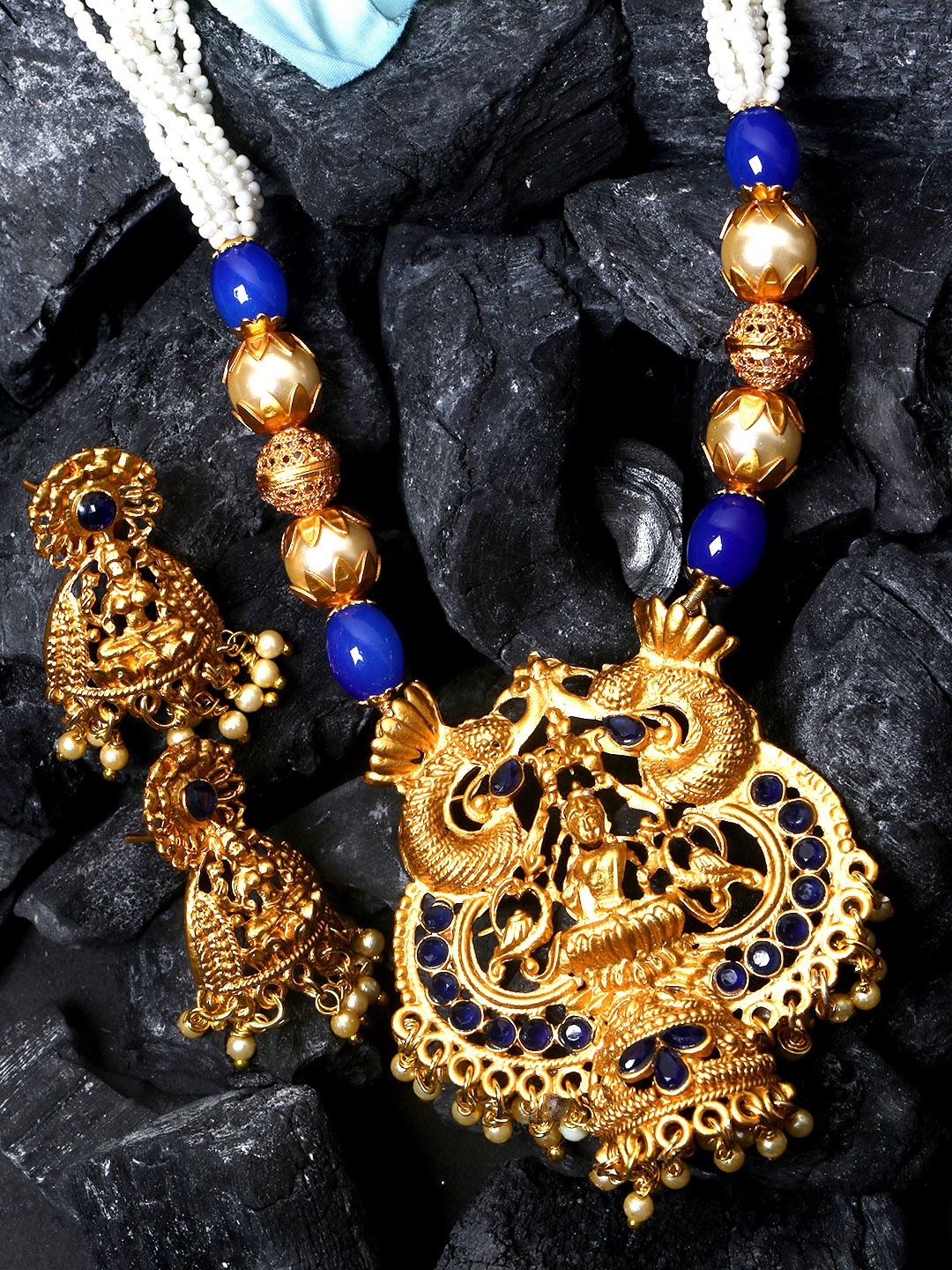 

Anikas Creation Women Blue & White Gold-Plated Temple Jewellery Set