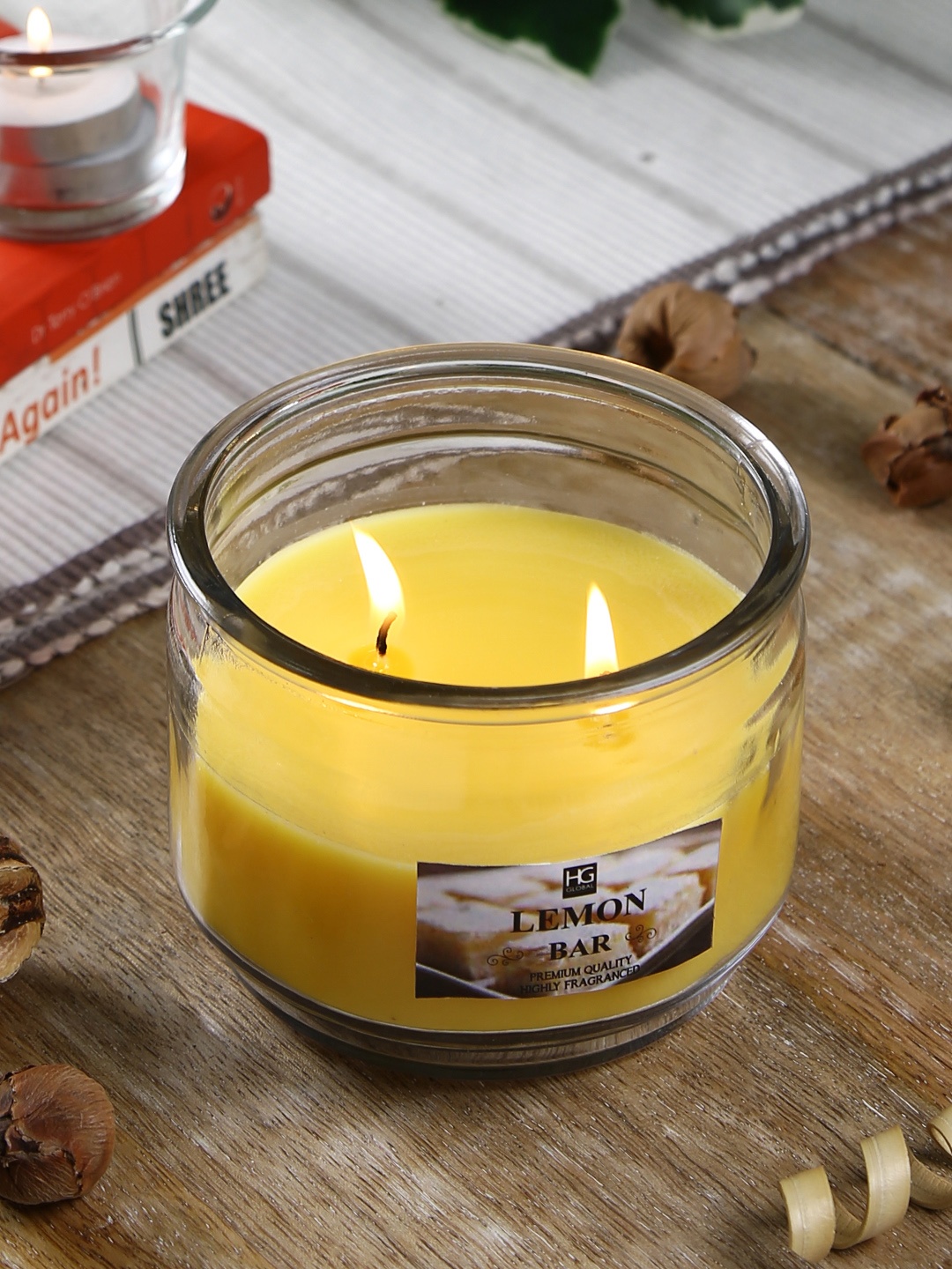 

HOSLEY Yellow Lemon Bar Fragranced 2-Wick 10oz Jar Candle