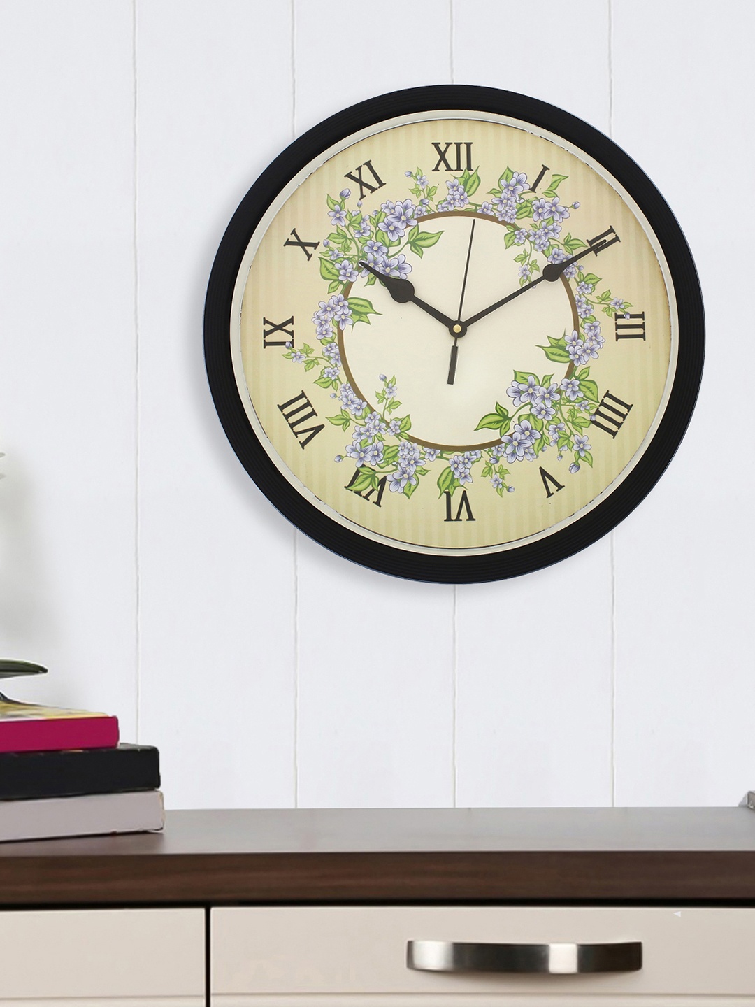 

eCraftIndia Beige Round Printed 31.75cm Analogue Wall Clock