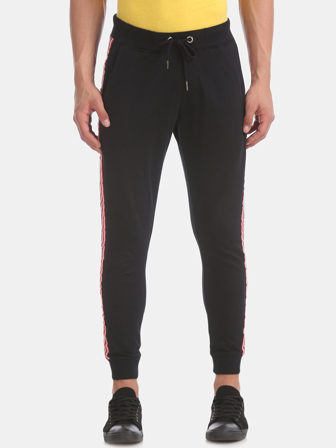 

Flying Machine Men Black Regular Fit Solid Joggers