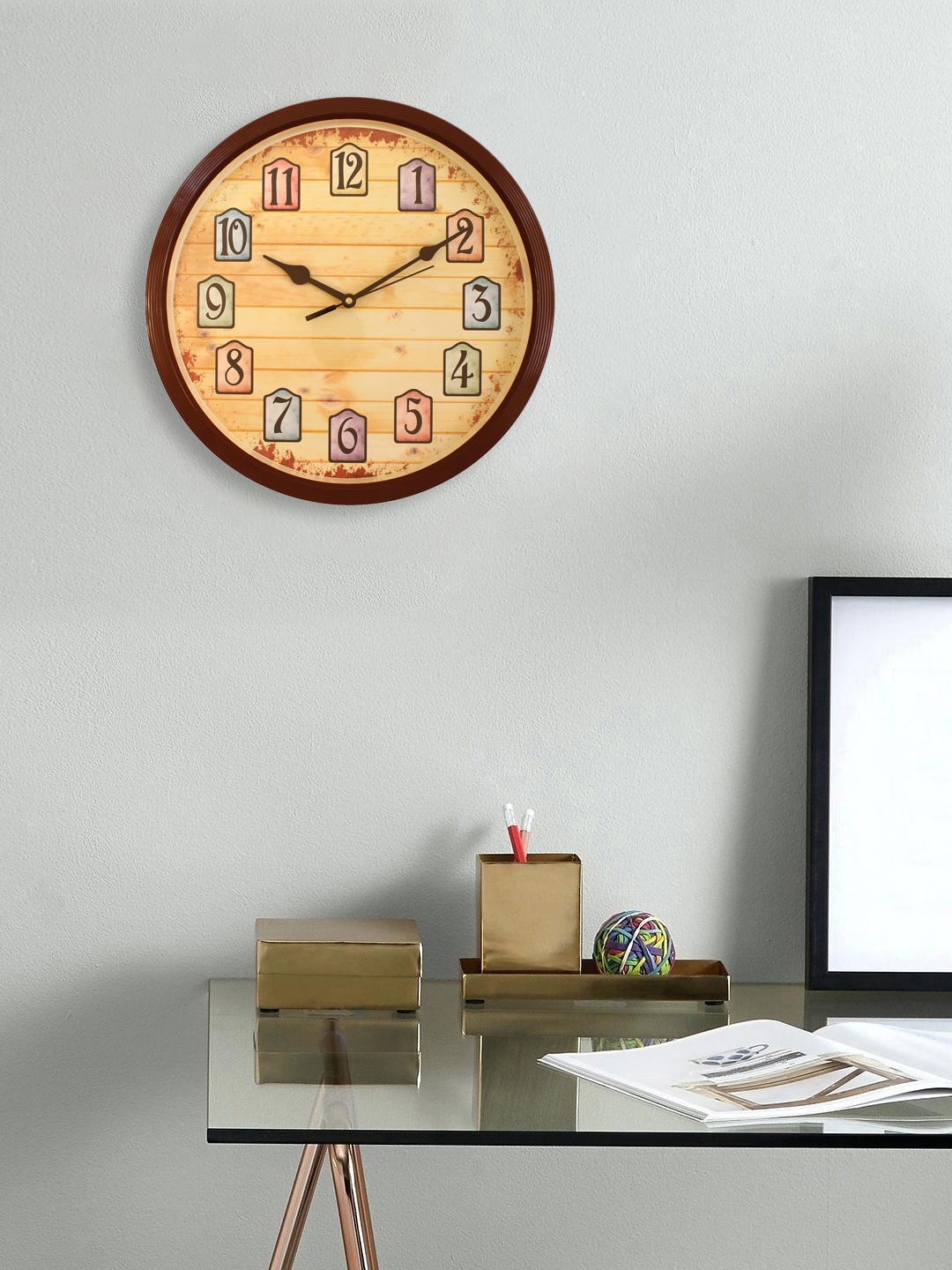 

eCraftIndia Brown Analogue Wall Clock