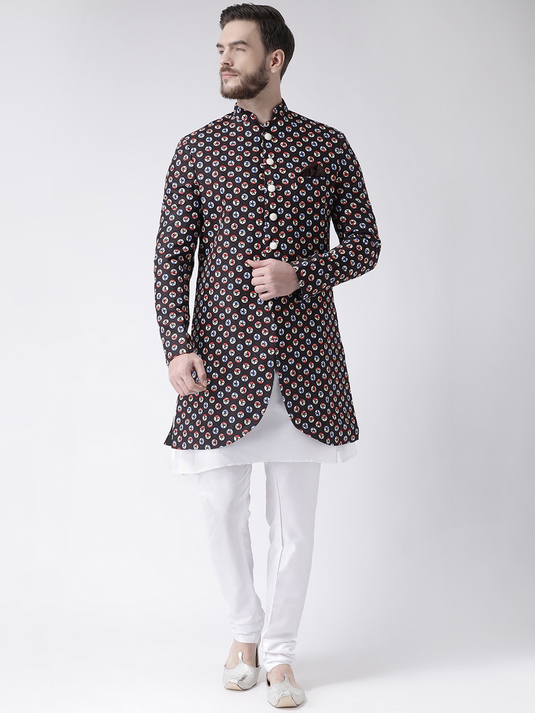 

Hangup Men Black & White Printed Sherwani Set