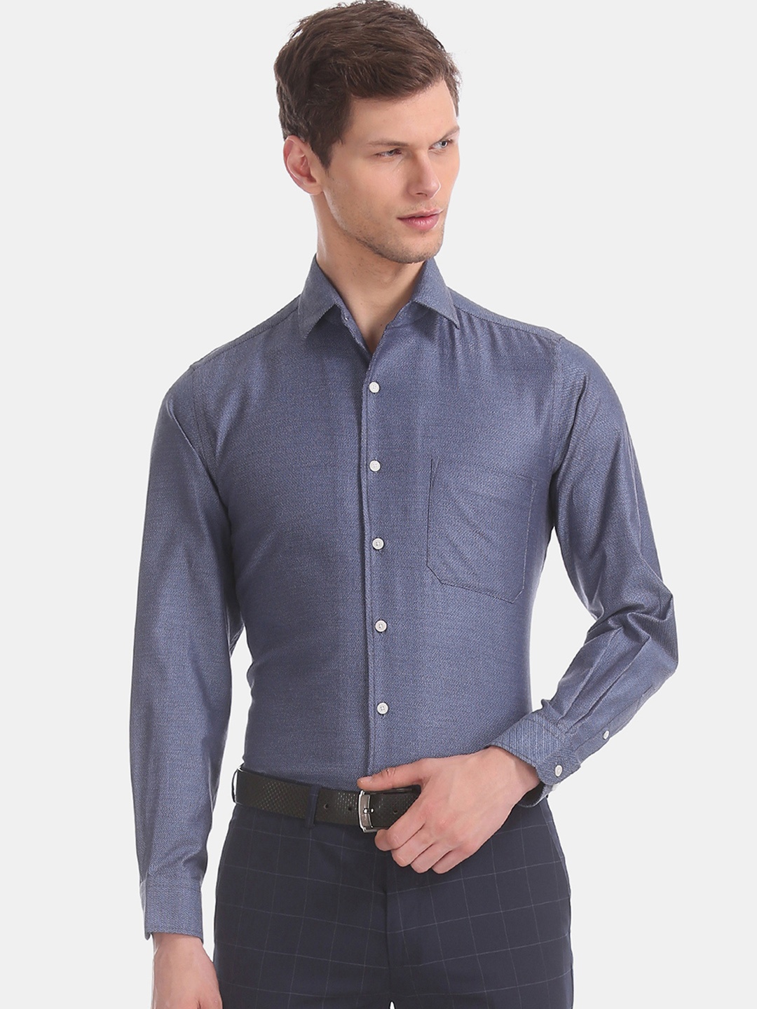 

Arrow Men Blue Regular Fit Self Design Formal Shirt