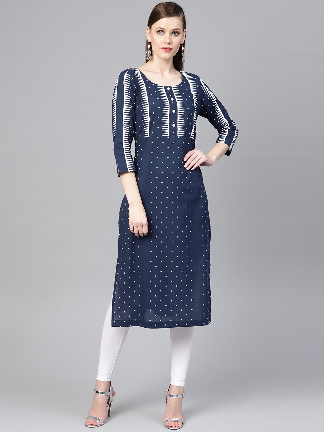 

Varanga Women Navy Blue & White Printed Straight Kurta