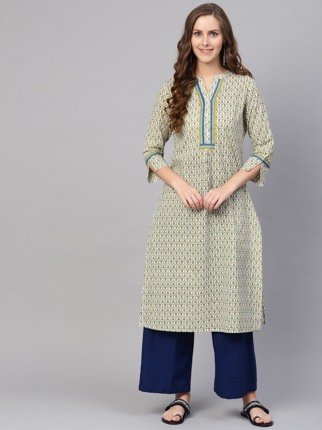 

Varanga Women White & Green Printed Straight Kurta