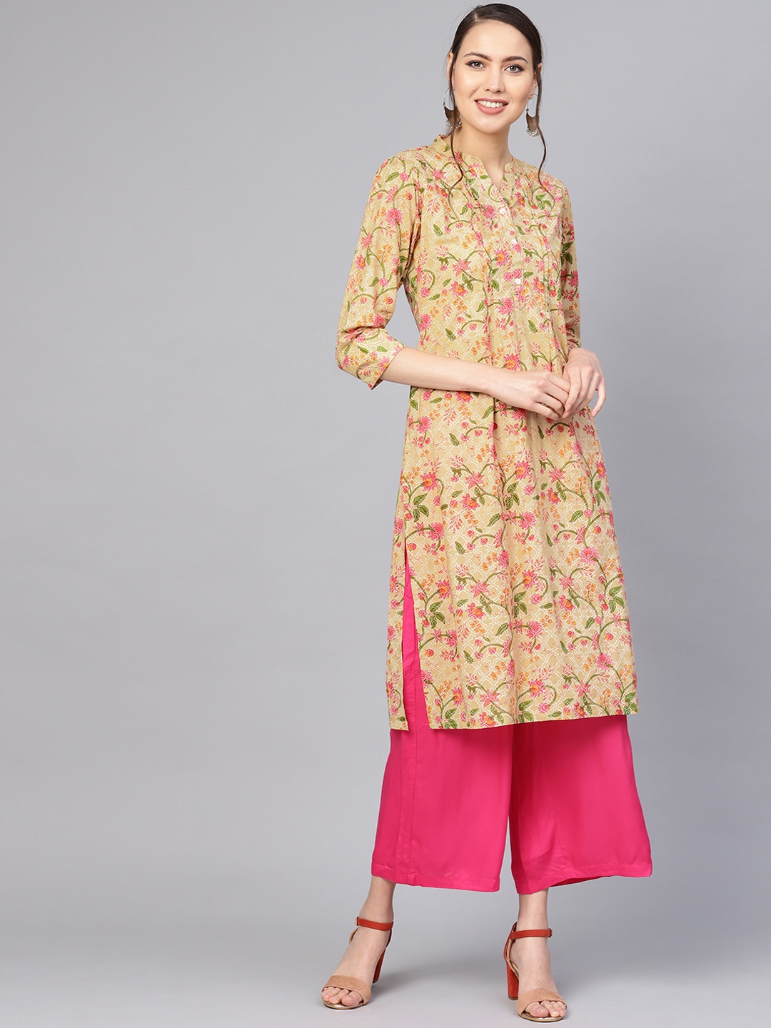 

Varanga Women Beige & Green Printed Straight Kurta