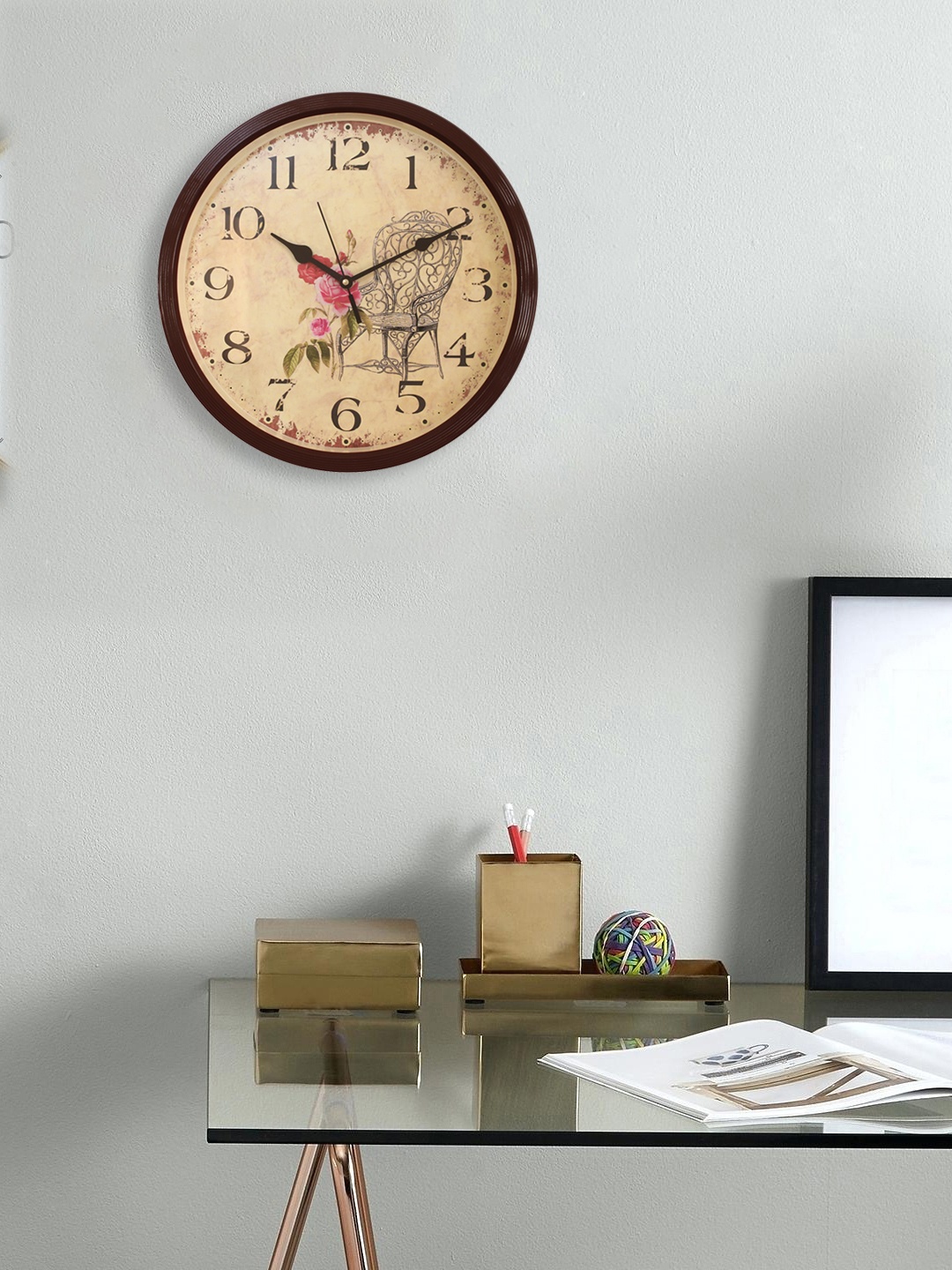 

eCraftIndia Brown Round Printed Analogue Wall Clock