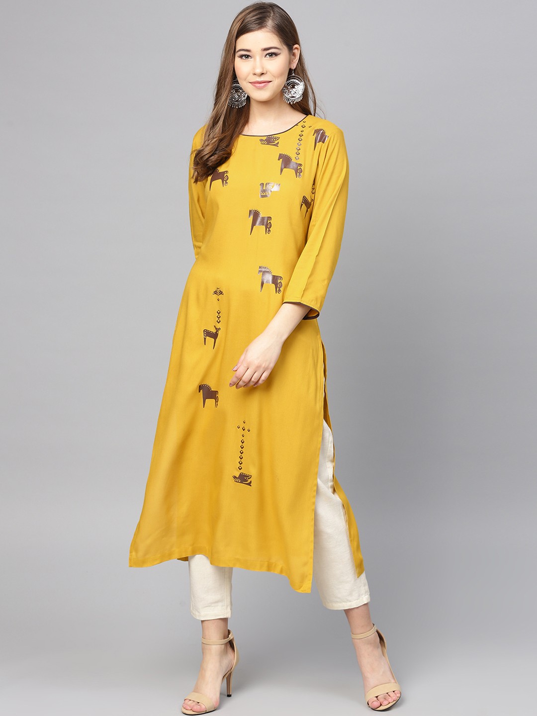 

Varanga Women Mustard & Brown Printed Straight Kurta