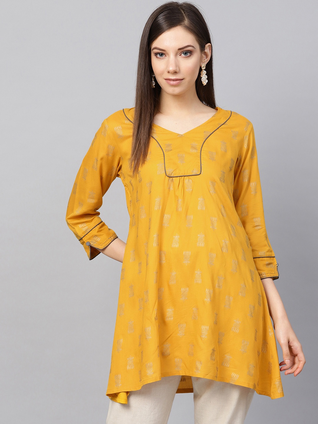 

Varanga Mustard Yellow & Gold-Coloured Printed Tunic