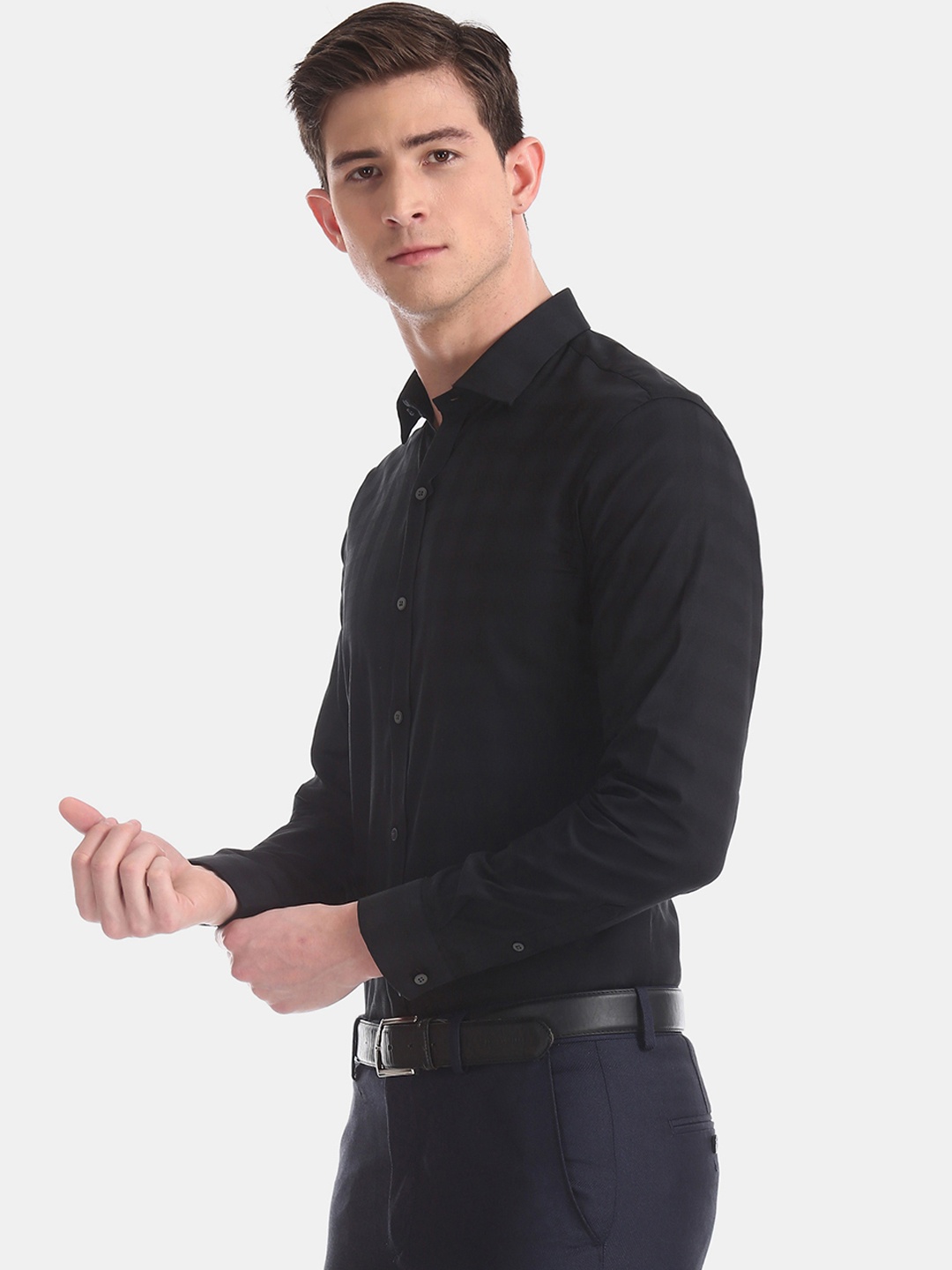 

Arrow New York Men Black Slim Fit Checked Formal Shirt