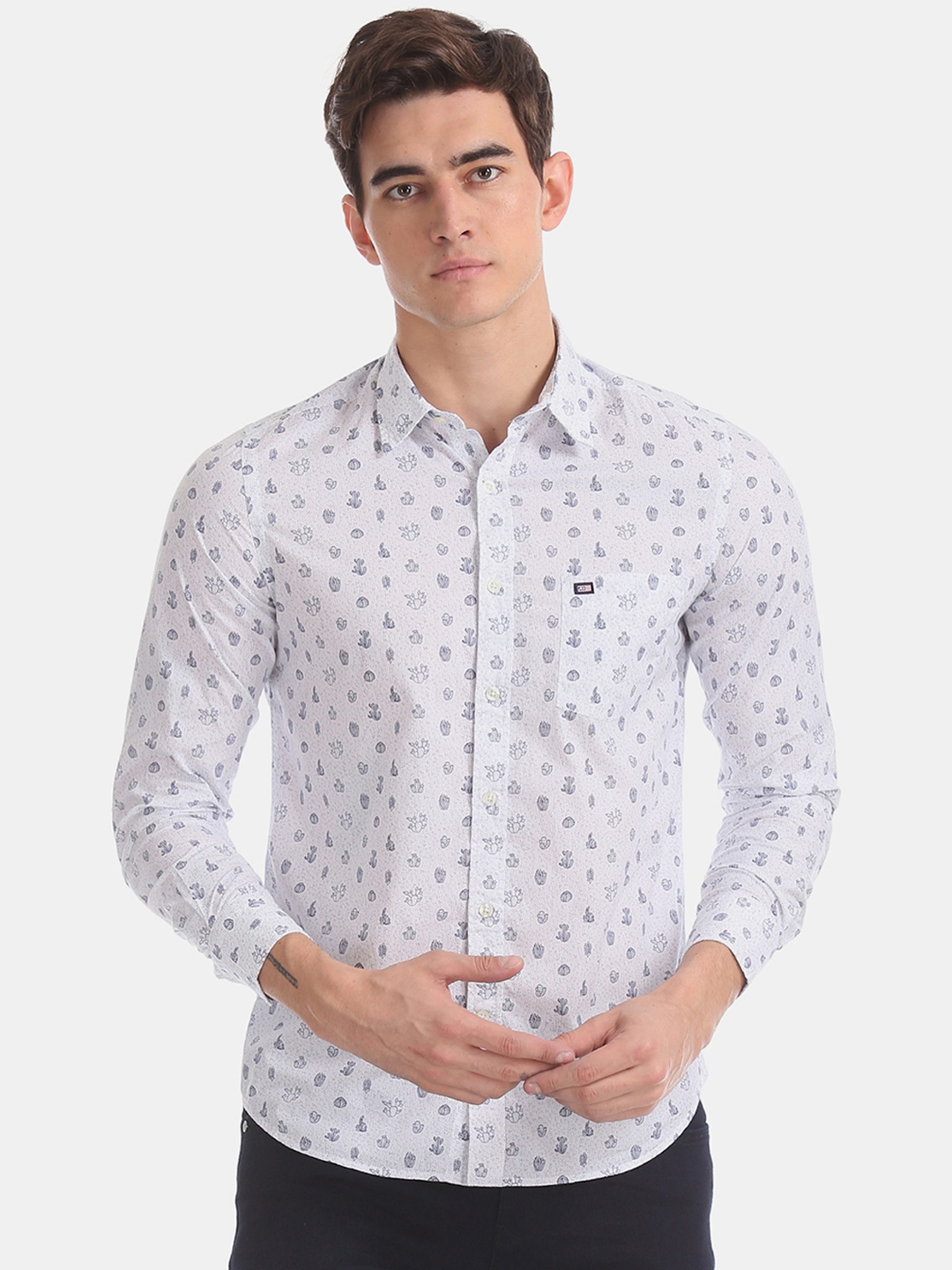 

Arrow Sport Men White & Grey Slim Fit Printed Casual Shirt