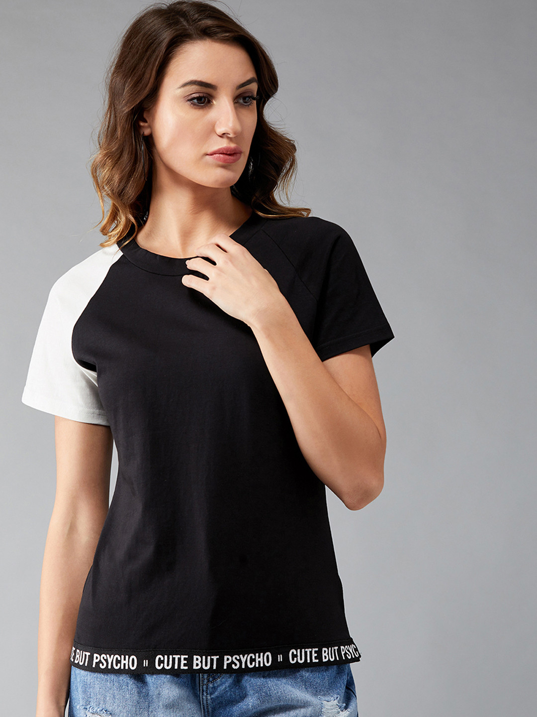 

DOLCE CRUDO Women Black Solid Round Neck Pure Cotton T-shirt