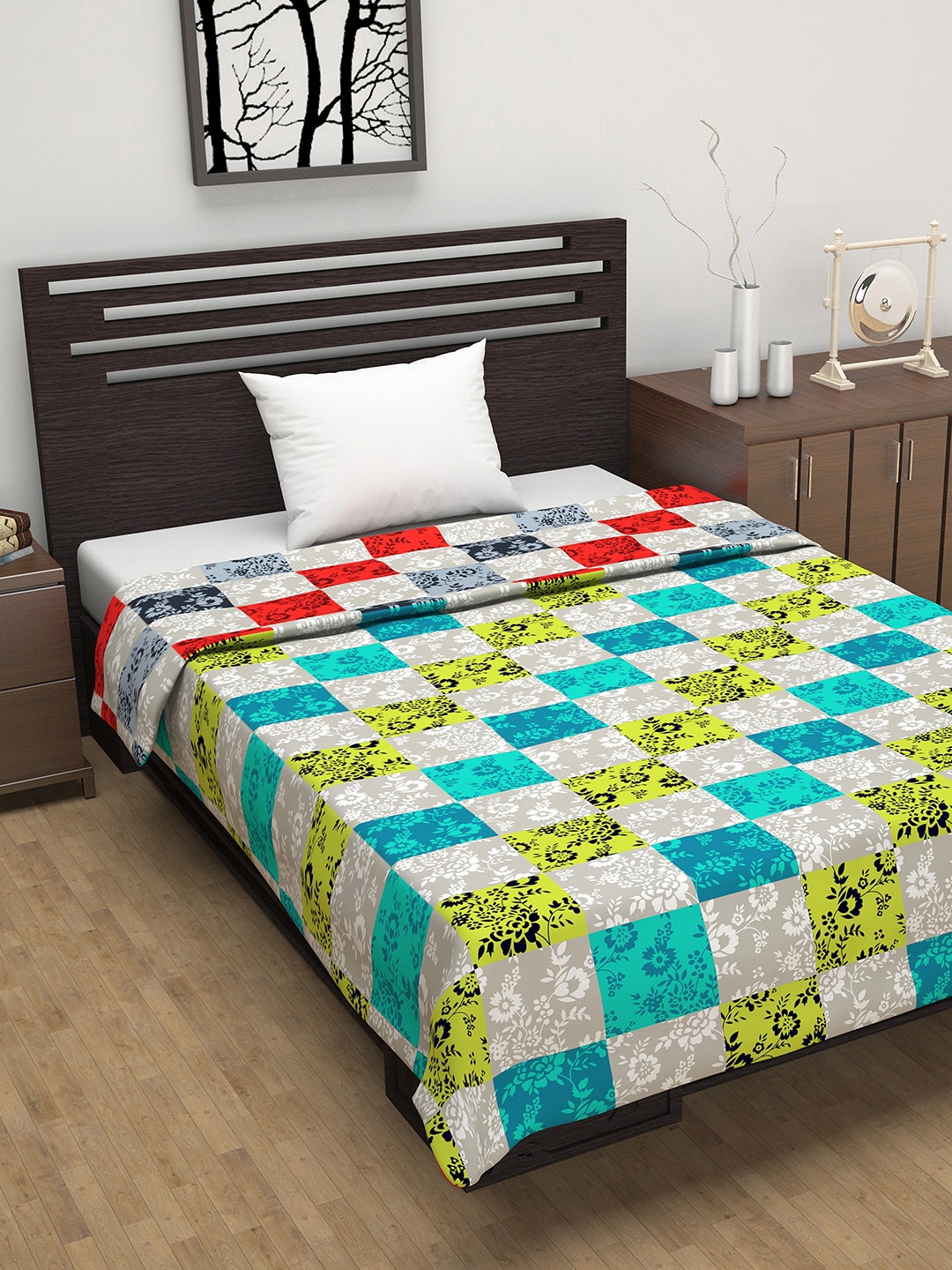 

Divine Casa Navy Blue & Yellow Floral AC Room 110 GSM Single Bed Dohar